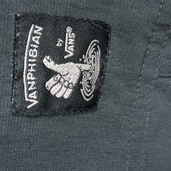 Vans• 30 shorts Vanphibian cargo hybrid gray - Picture 3 of 7